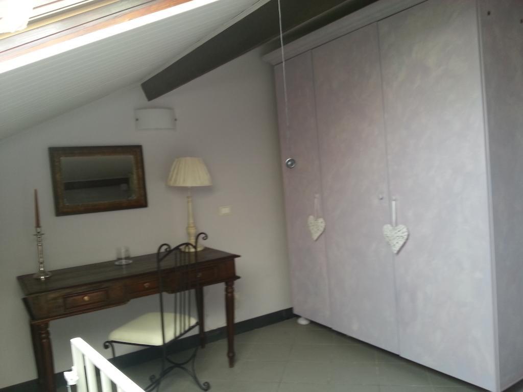 Case Vacanze Borgo Marina Imperia Room photo